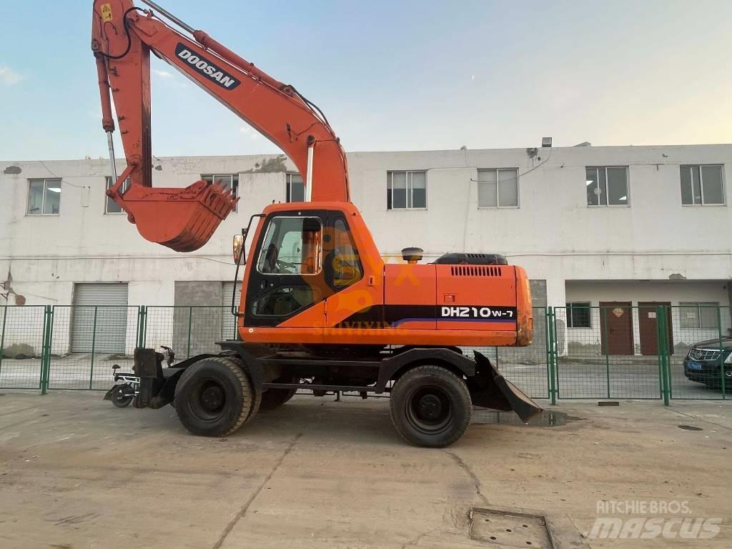 Doosan DH210W-7  휠 굴삭기