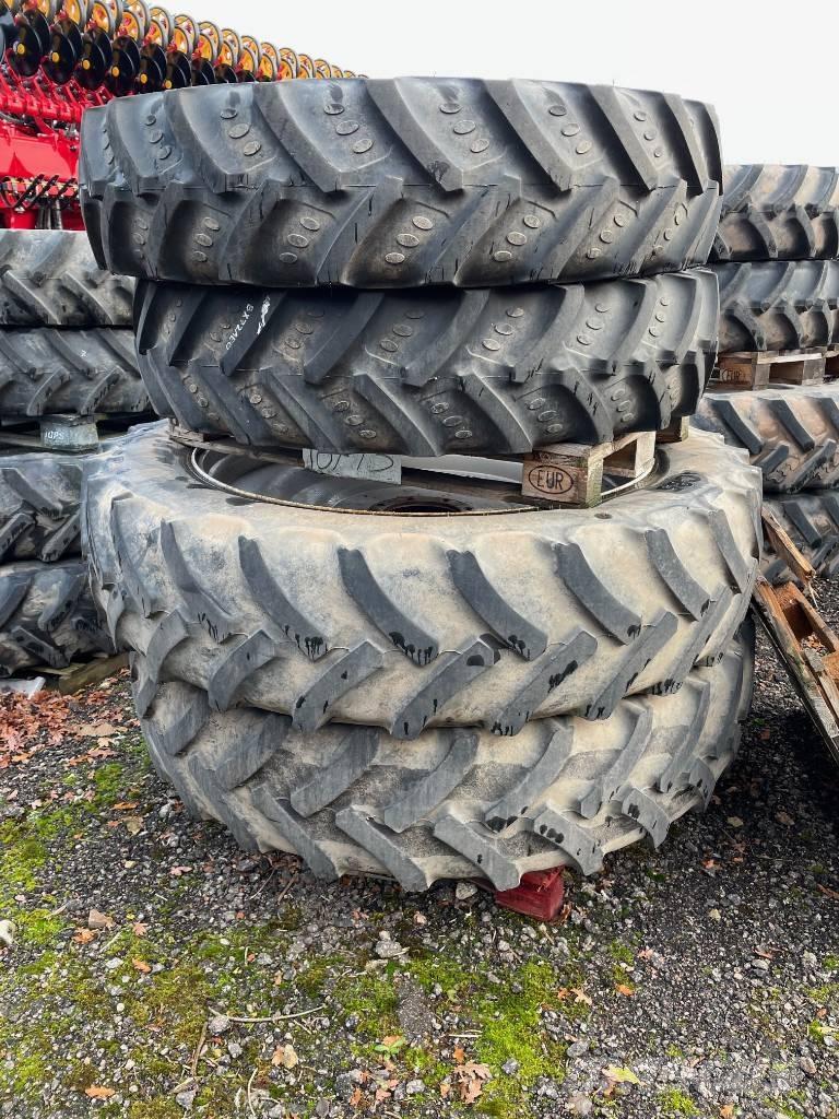 Mitas SET OF WHEELS 타이어, 휠 및 림