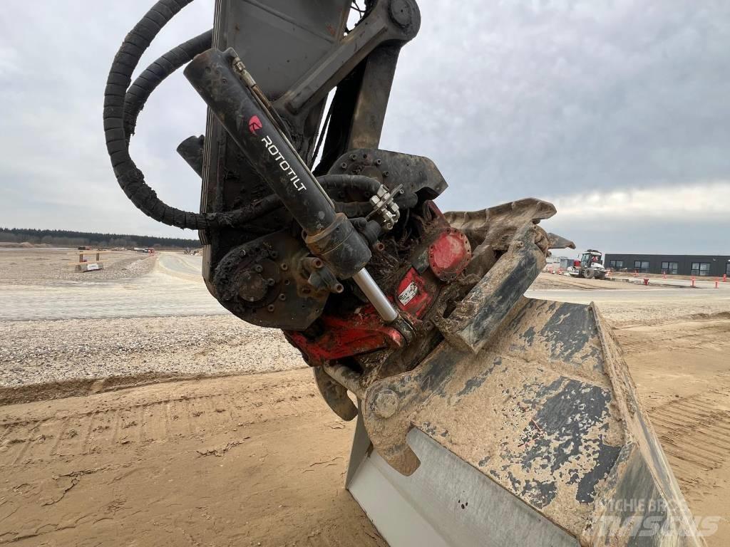 Volvo EC220EL 대형 굴삭기 29톤 이상