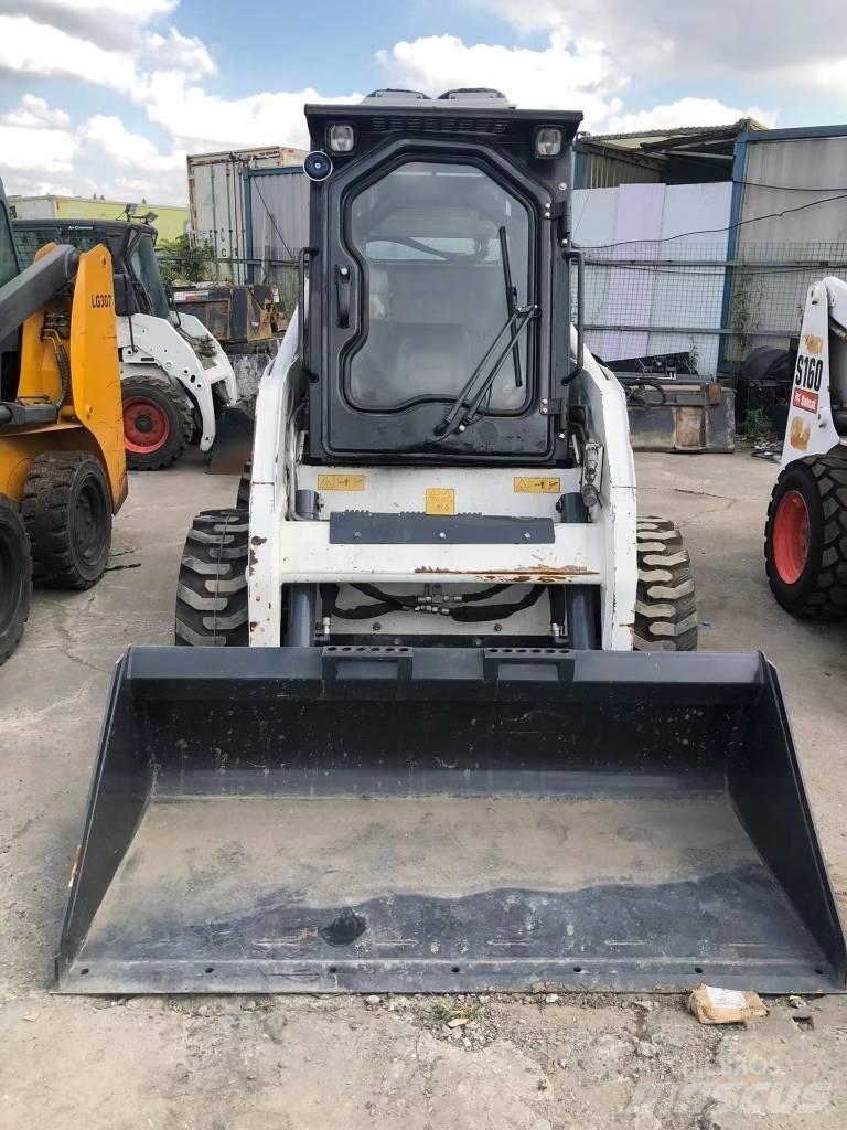Bobcat S 16  스키드로더