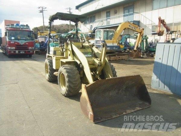 Mitsubishi WS300A  휠로우더