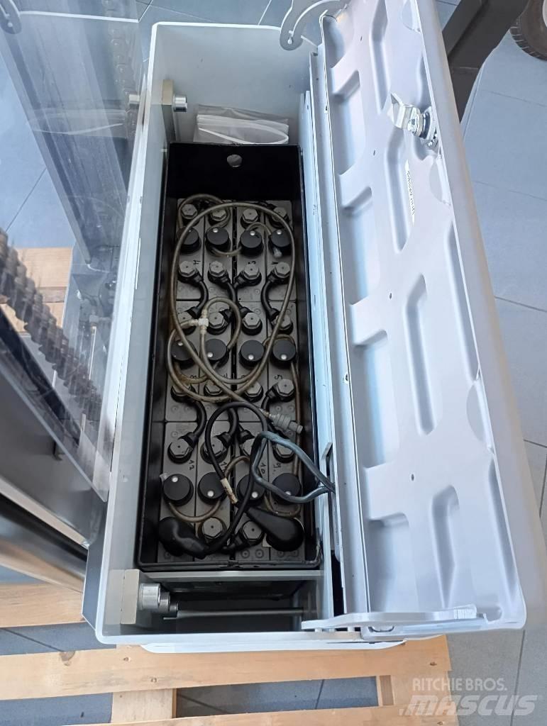UniCarriers PS 125 보행식 리치 지게차
