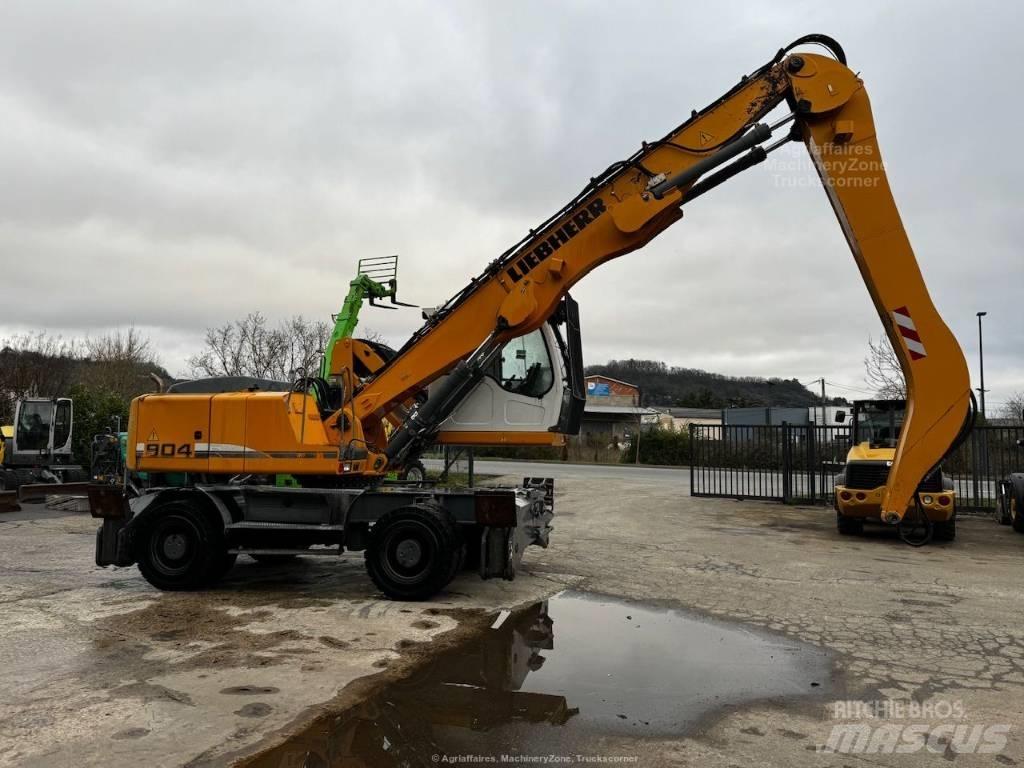 Liebherr A 904 C  휠 굴삭기