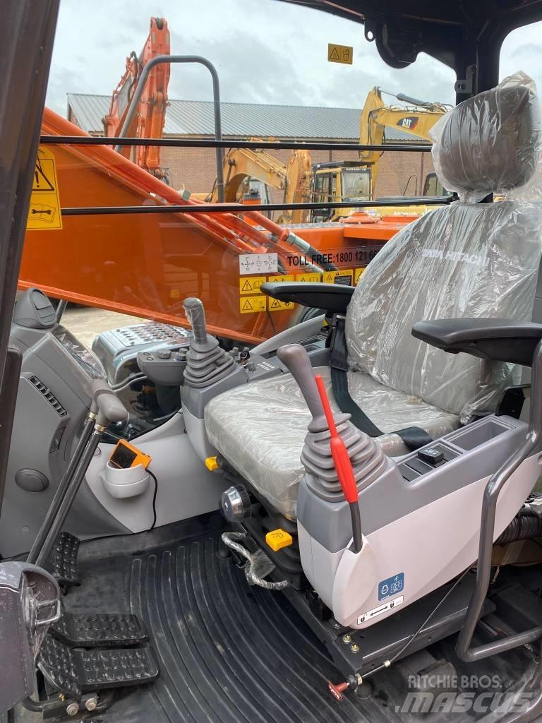 Hitachi ZX 220LC-5G 대형 굴삭기 29톤 이상