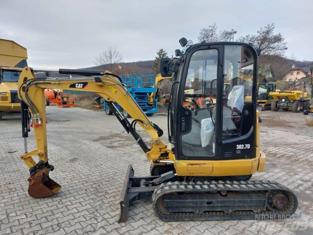 CAT 302.7 D CR 소형 굴삭기 7톤 미만