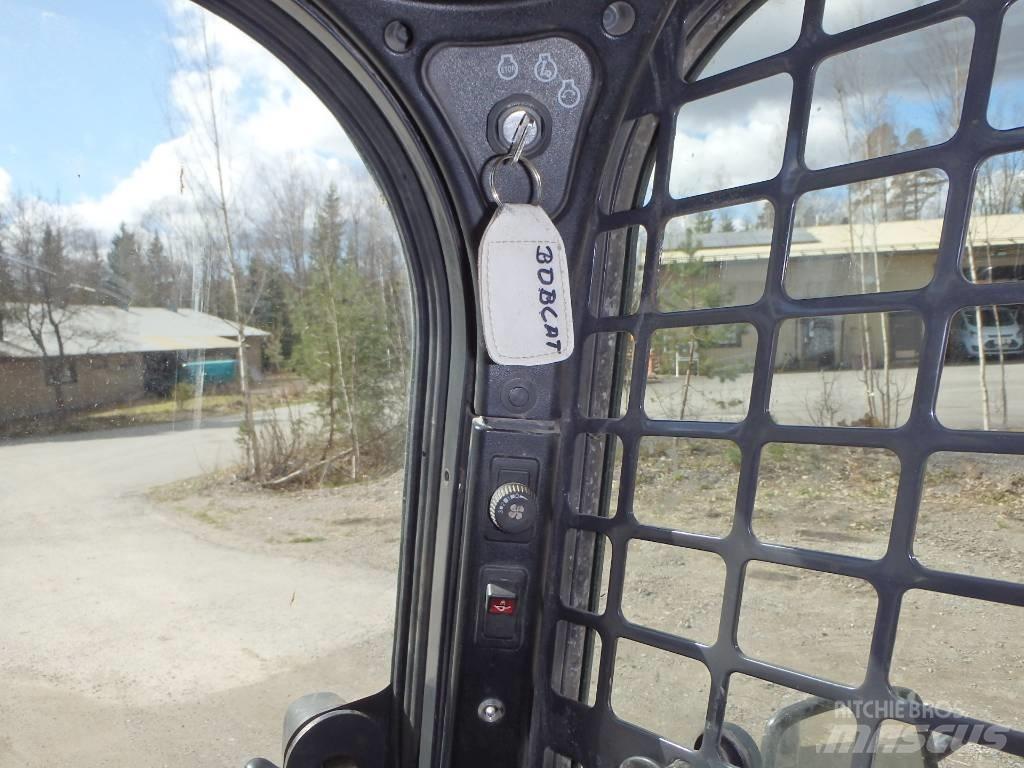 Bobcat S 530  스키드로더