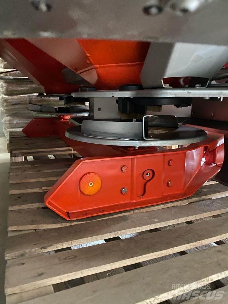 Kuhn Axis 40.1 W 미네랄 살포기