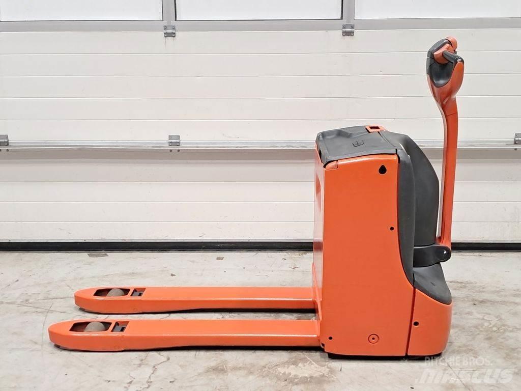 Linde T16 경량 리프터