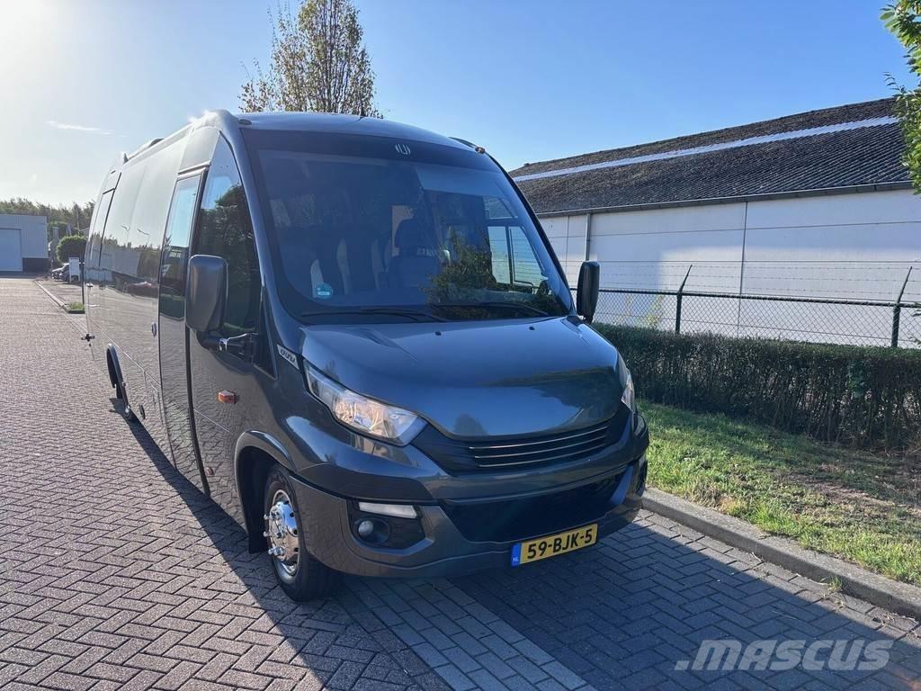 Iveco UNVI Compa 코치(장거리 버스)