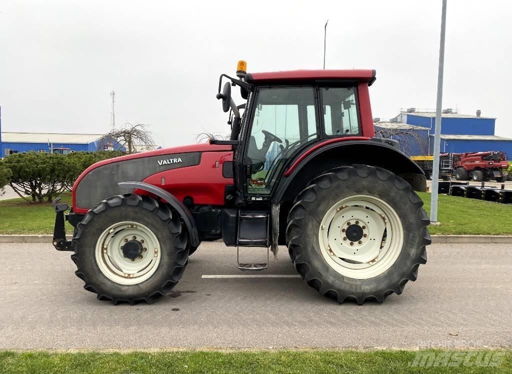 Valtra T 131 트랙터