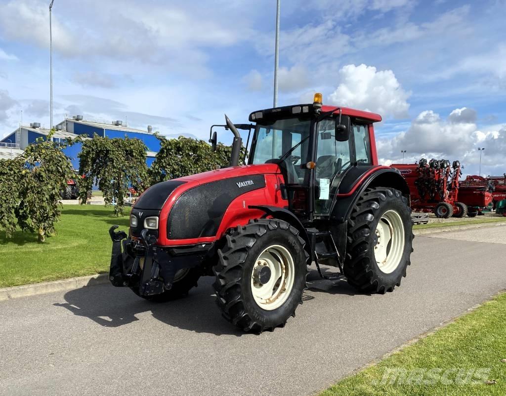 Valtra T 131 트랙터