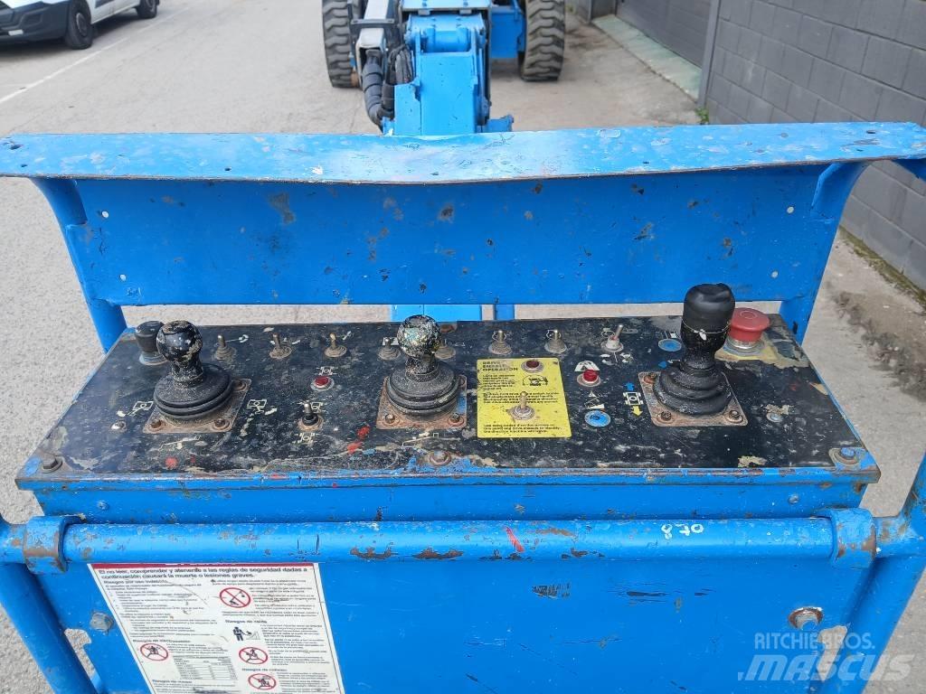 JLG 860 SJ 견인식 전동이동 리프트