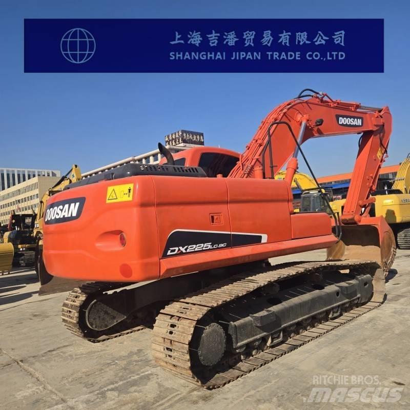 Doosan DX 225 RB 대형 굴삭기 29톤 이상