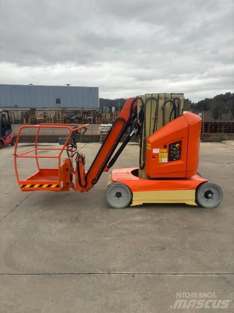 JLG Toucan 12 E Plus 관절형 전동이동 리프트