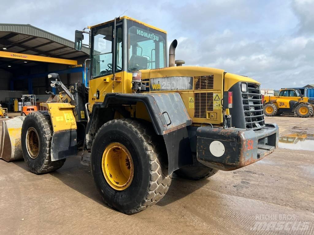 Komatsu WA 250-5H  휠로우더