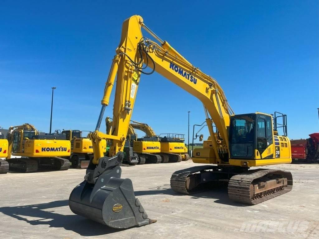 Komatsu PC 210 LC-11 대형 굴삭기 29톤 이상