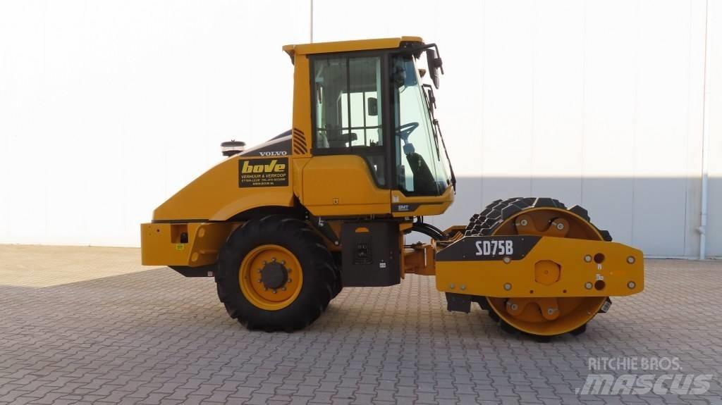 Volvo SD 75 B 싱글 드럼 롤러