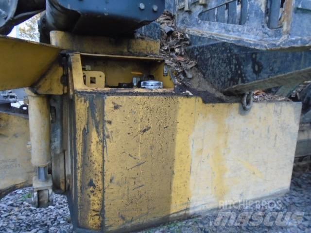 Tigercat 1085C 원목 포워더
