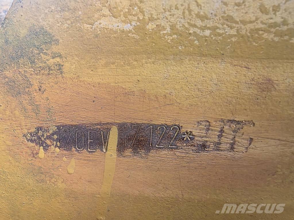 Volvo BM L 120 E  휠로우더