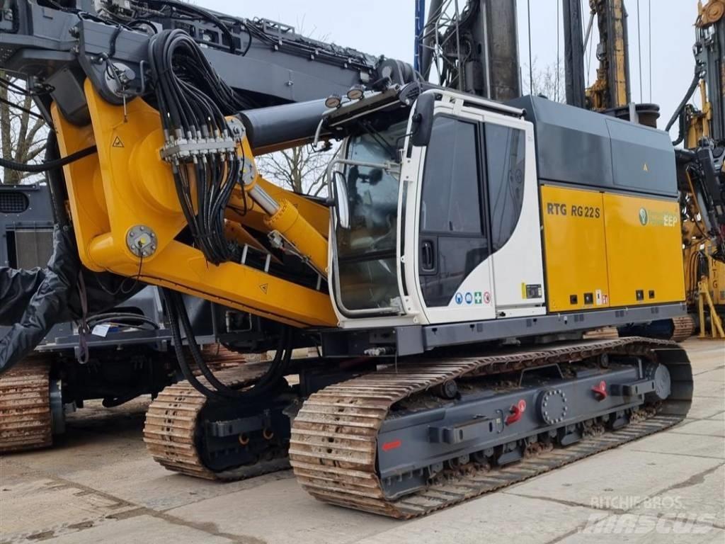 Bauer / RTG RG 22-S 말뚝설치기