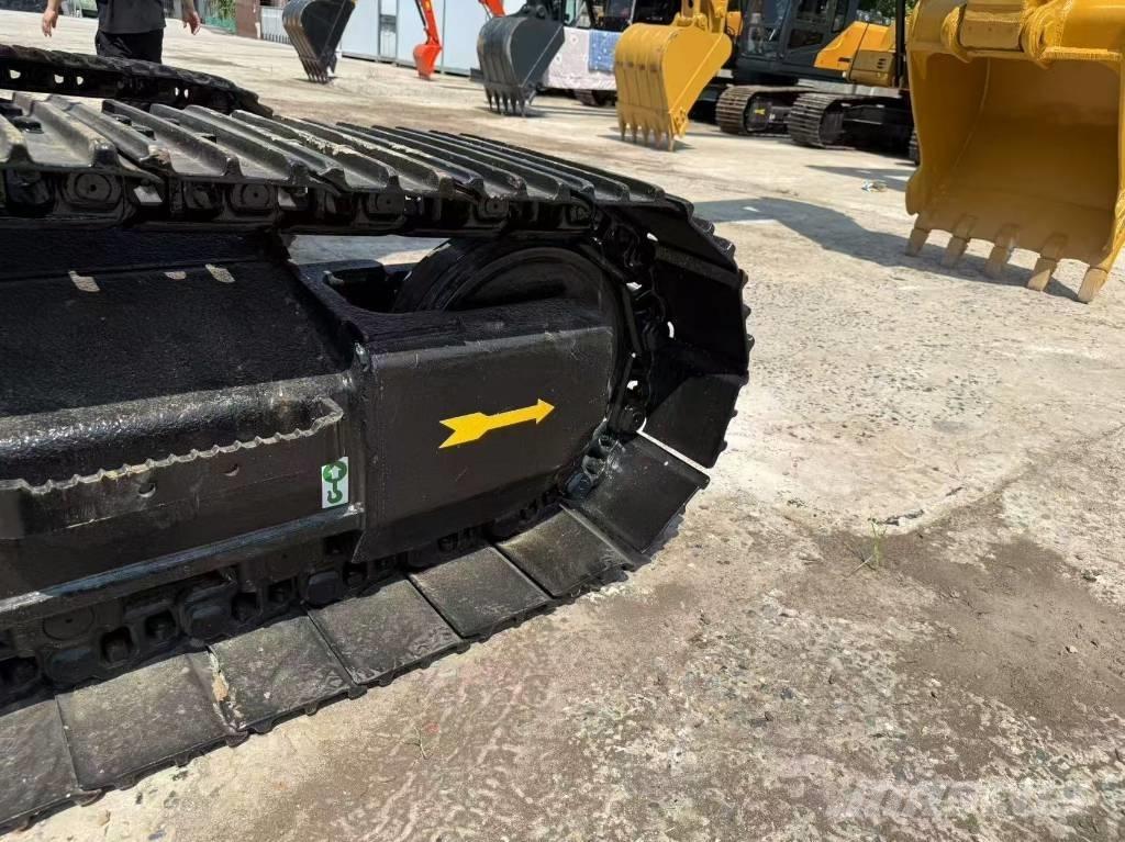 CAT 320D 대형 굴삭기 29톤 이상
