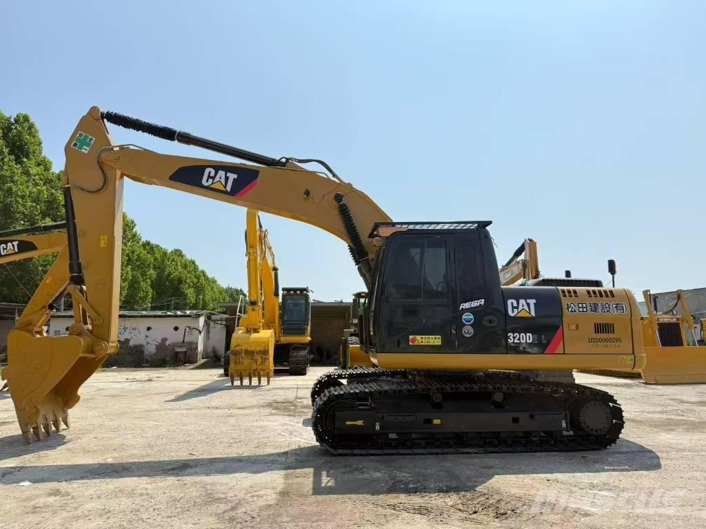 CAT 320D 대형 굴삭기 29톤 이상