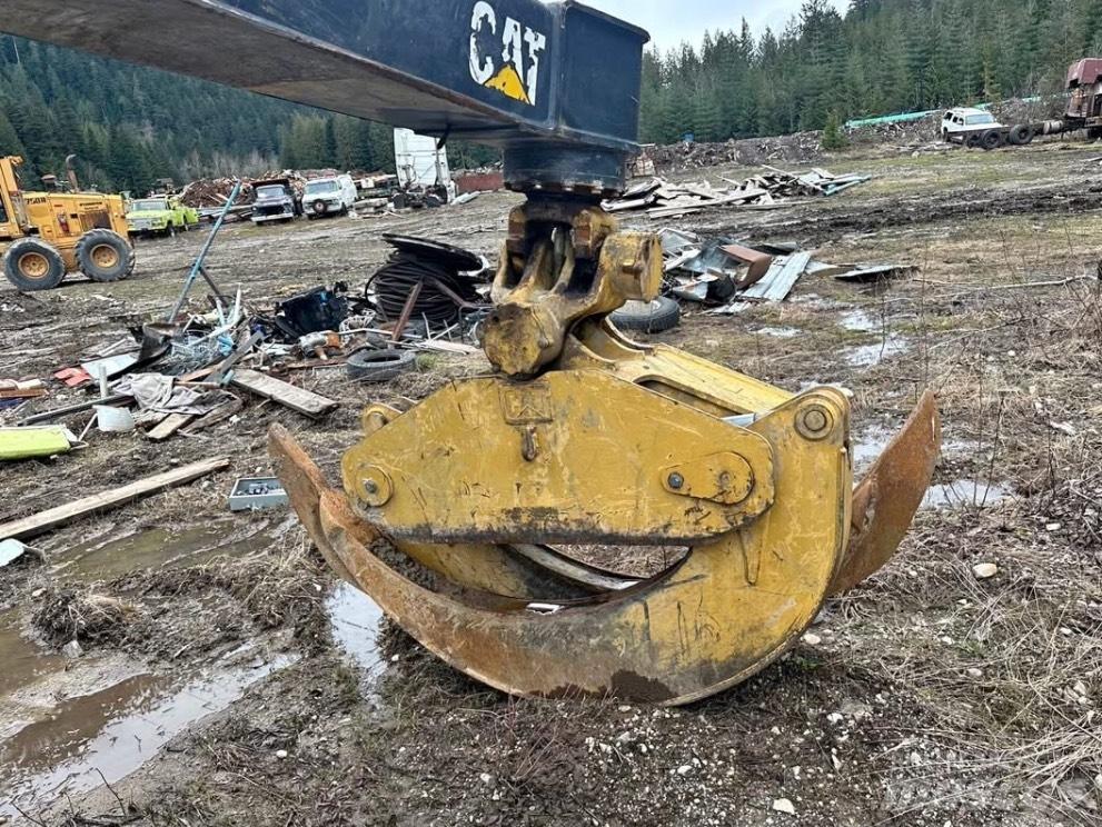 CAT 545 C 목재스키더