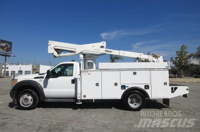 Ford F 550 트럭 탑재 고소작업대