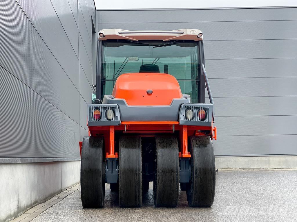 Hamm GRW 280-10 공기 타이어 롤러