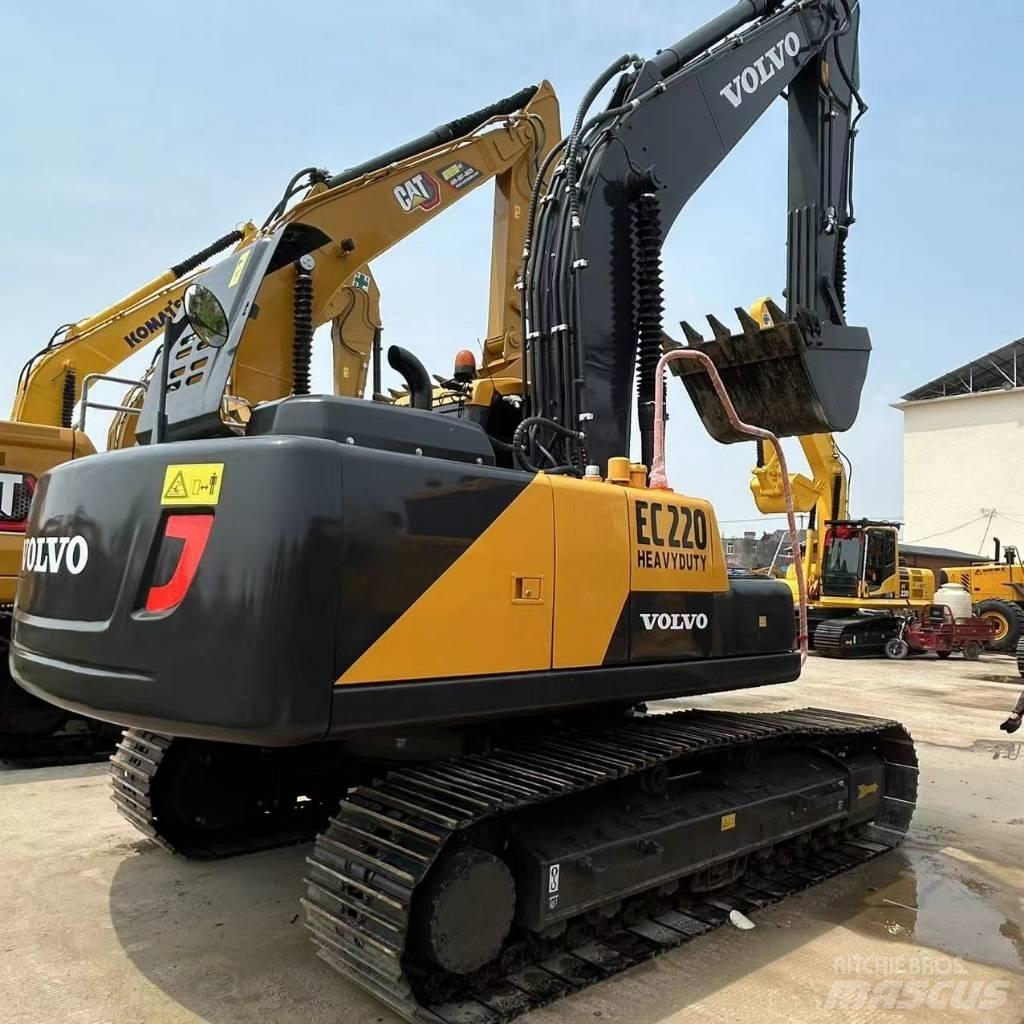 Volvo 220 대형 굴삭기 29톤 이상