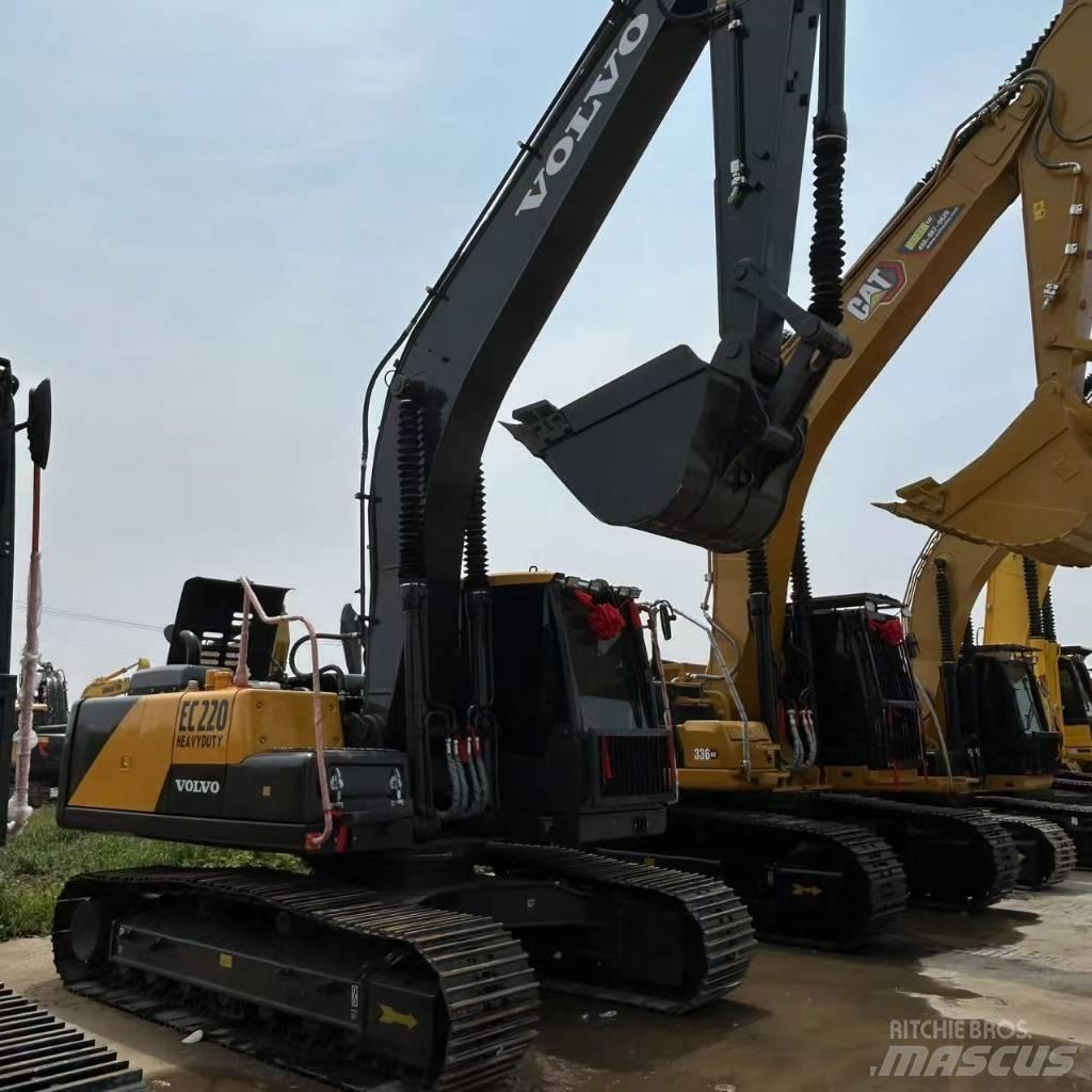 Volvo 220 대형 굴삭기 29톤 이상