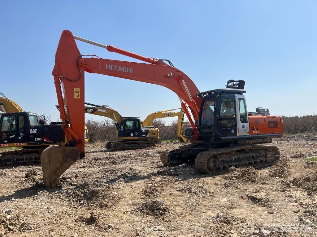 Hitachi ZX 240 대형 굴삭기 29톤 이상