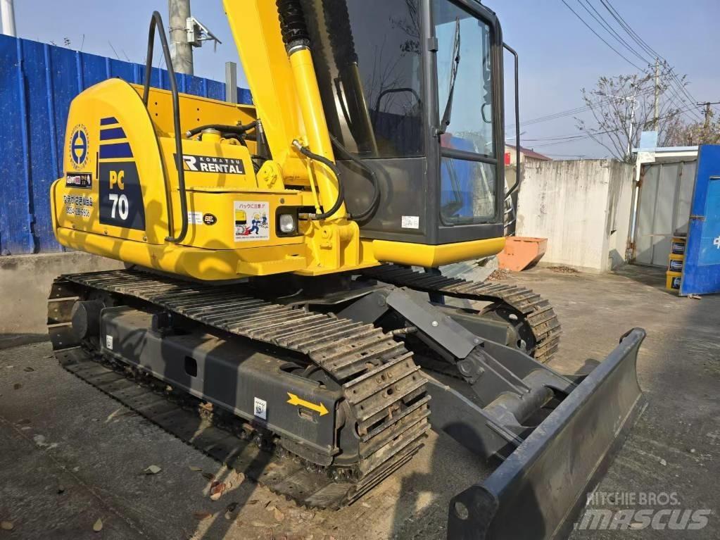 Komatsu PC 70 소형 굴삭기 7톤 미만