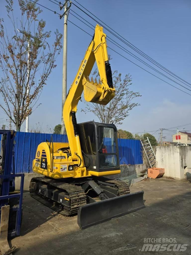 Komatsu PC 70 소형 굴삭기 7톤 미만