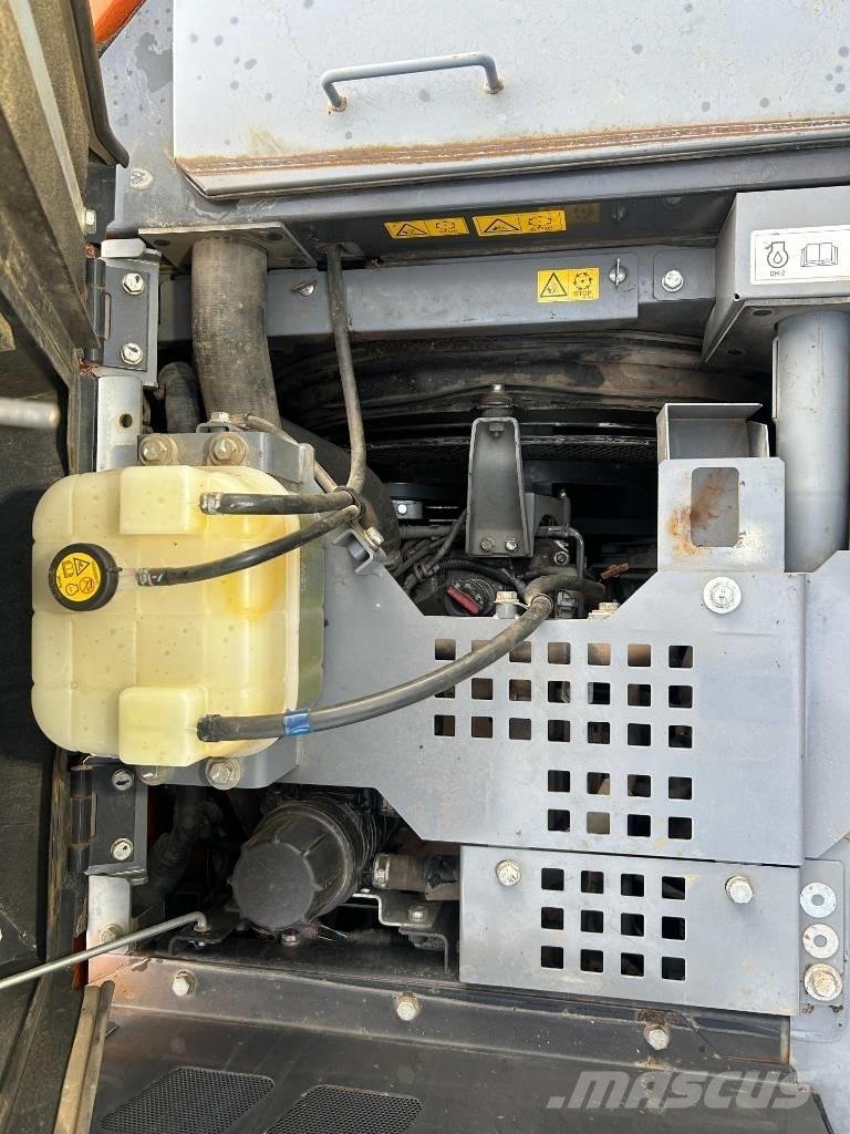 Hitachi ZX 135 US-6 대형 굴삭기 29톤 이상