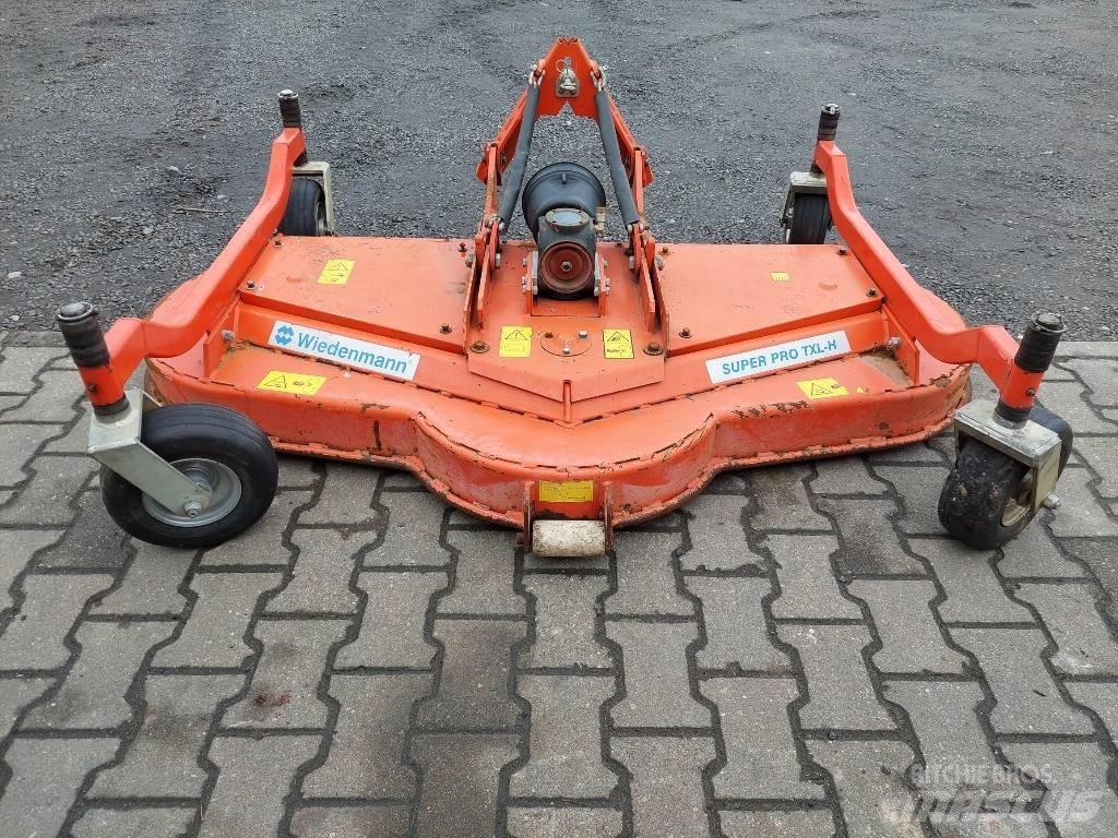 Wiedenmann RMR 180H 장착형 잔디깎기