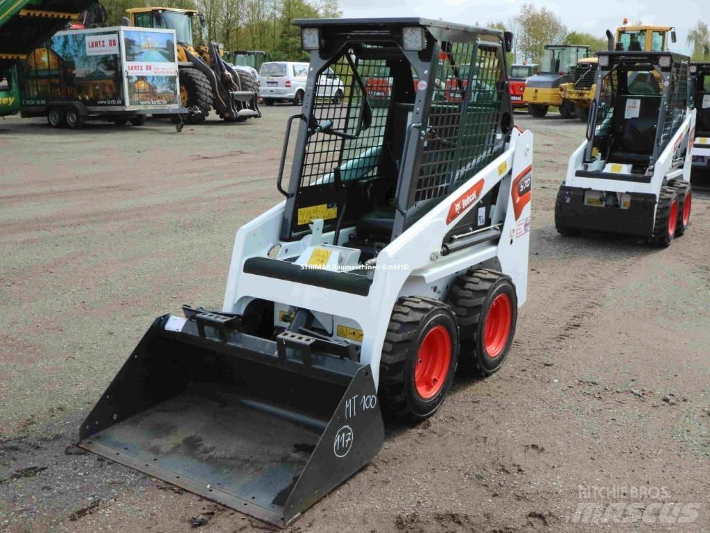 Bobcat S 70  스키드로더