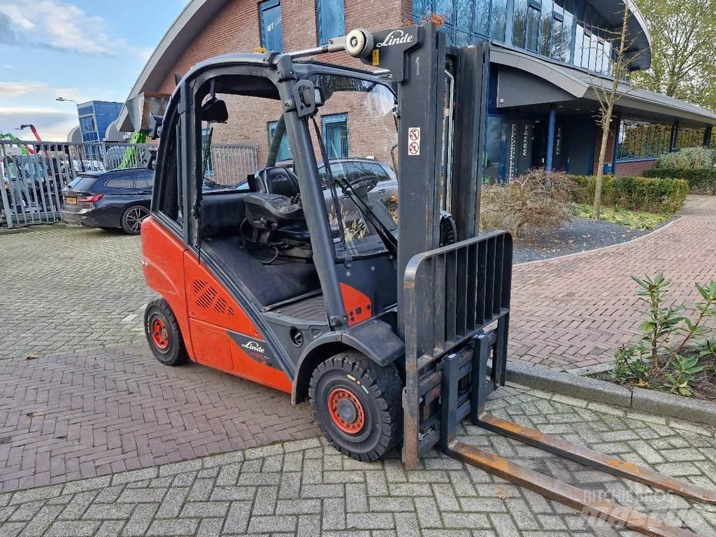 Linde H25D-02 디젤 지게차