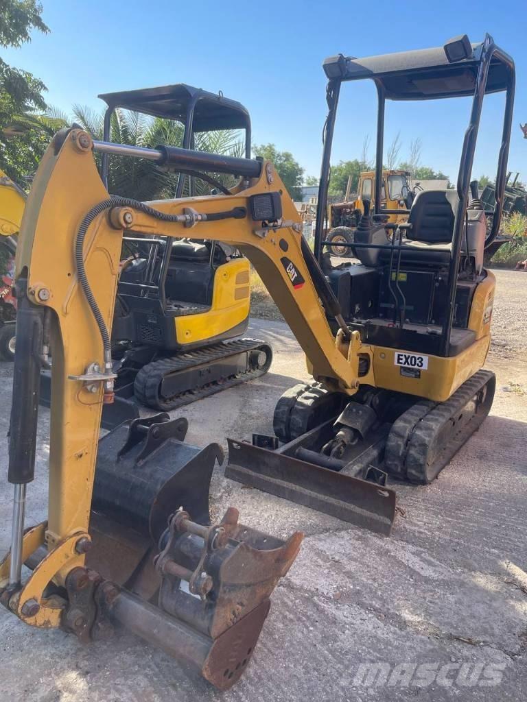 CAT 301.7 CR 소형 굴삭기 7톤 미만