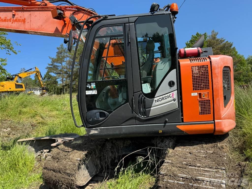 Hitachi ZX135USBL-6 대형 굴삭기 29톤 이상