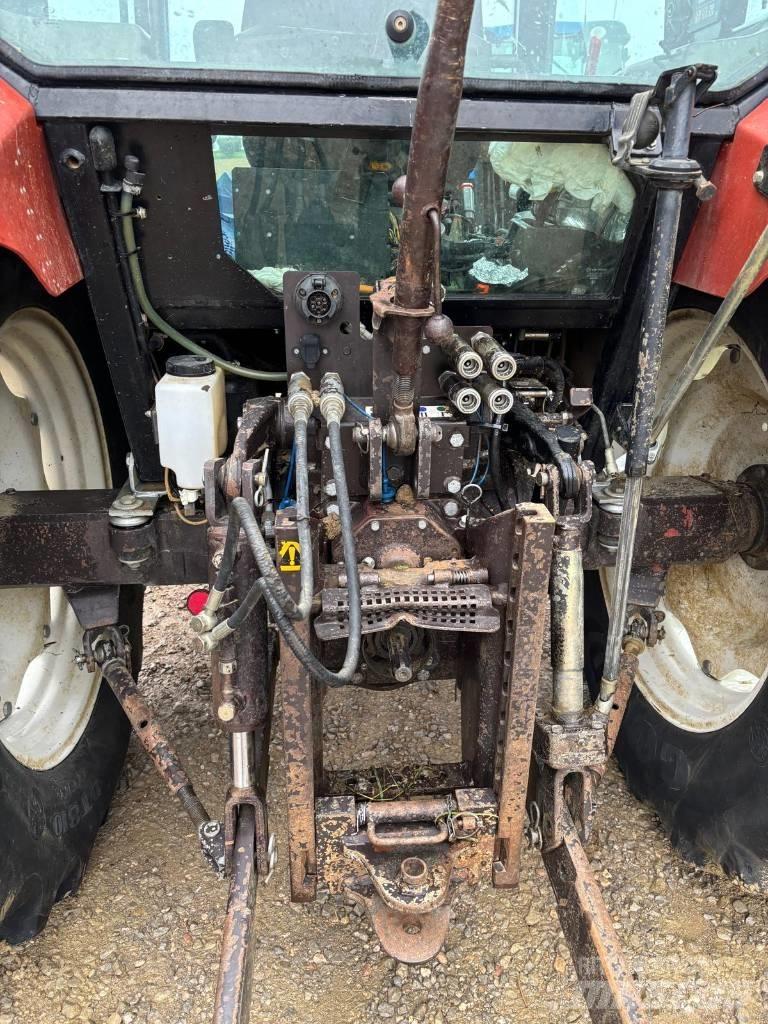 New Holland L 75 트랙터