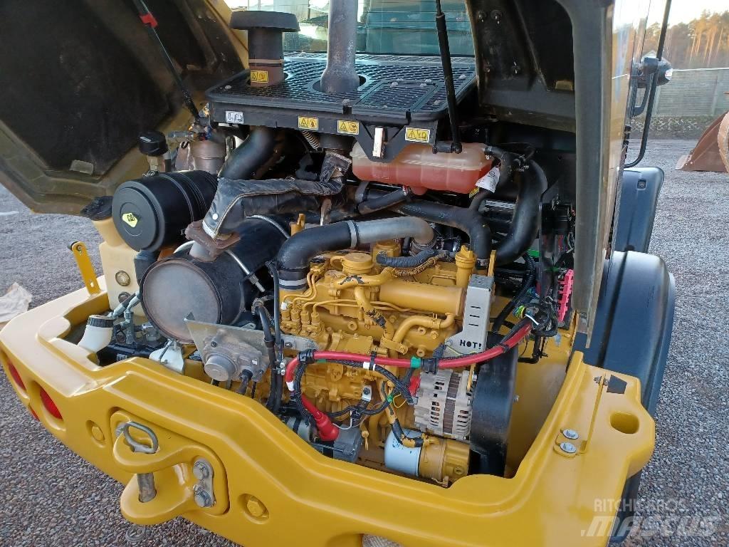 CAT 907 M  휠로우더