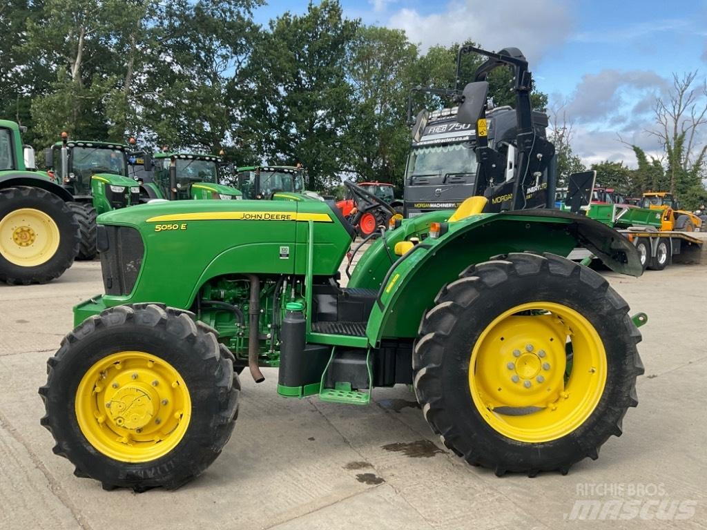 John Deere 5050E 트랙터