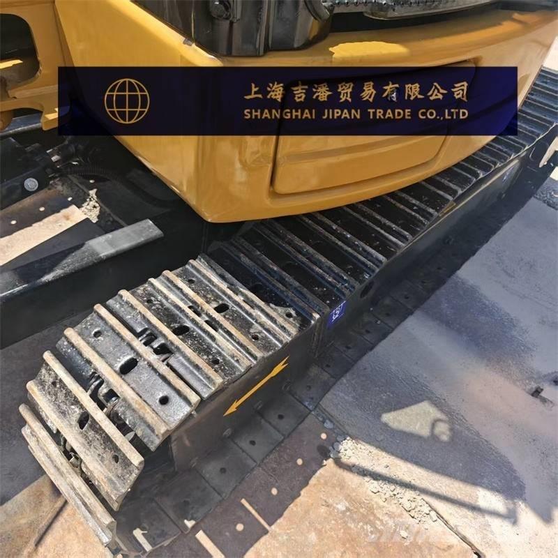 CAT 303.5 E CR 소형 굴삭기 7톤 미만