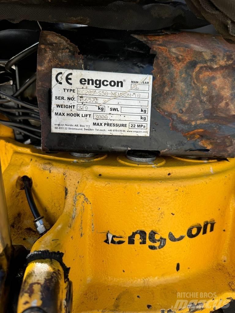 Wacker Neuson EW 100  휠 굴삭기