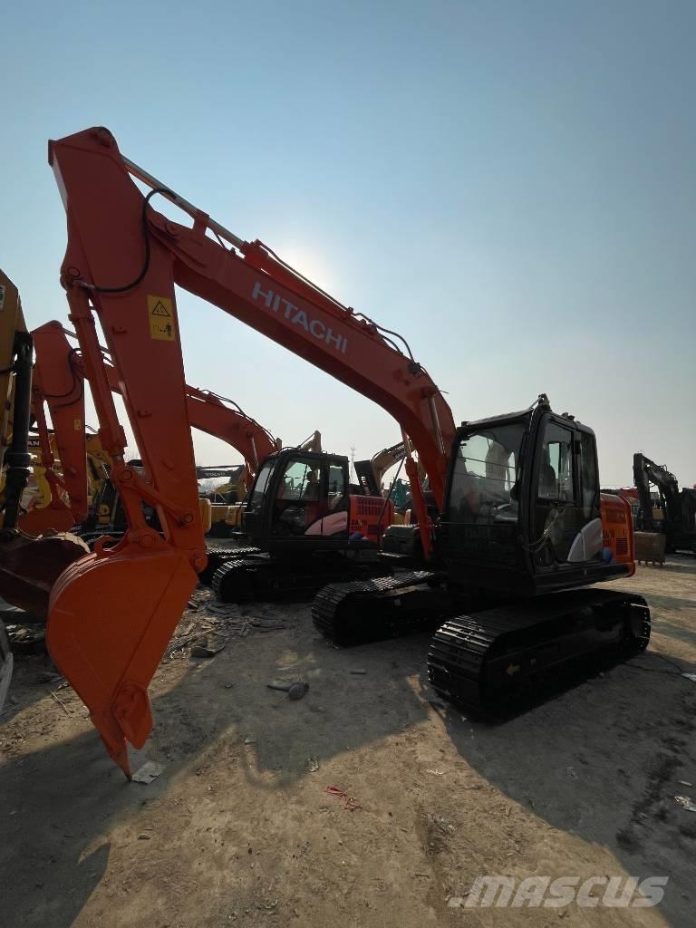 Hitachi ZX 130 대형 굴삭기 29톤 이상