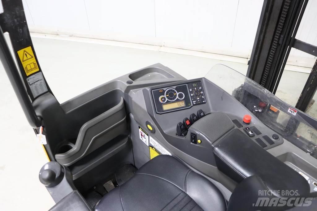 Atlet UMS160D 리치 트럭