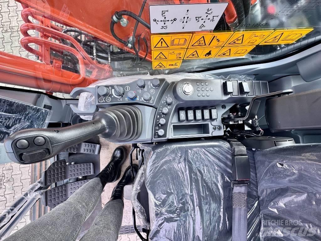 Hitachi ZX160LC-7 대형 굴삭기 29톤 이상