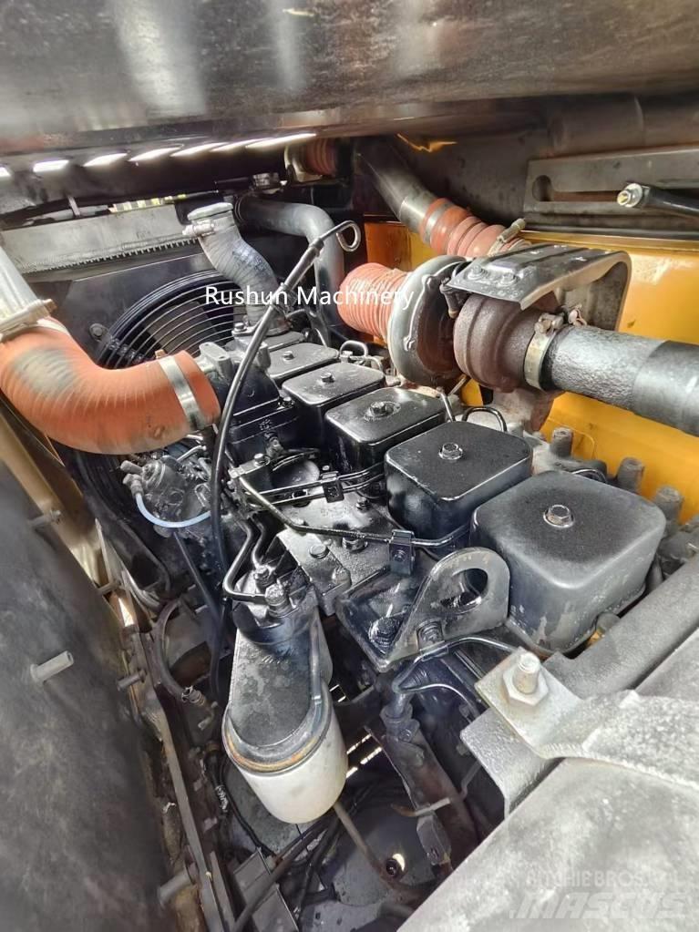 Hyundai 220LC-9S 중형굴삭기 7톤-28톤