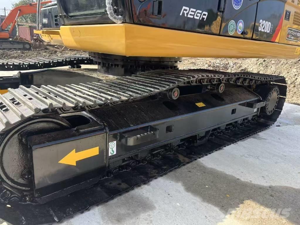 CAT 320 D 대형 굴삭기 29톤 이상